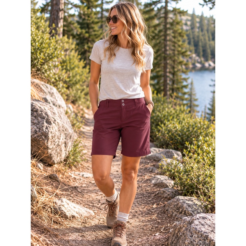 Columbia Omni-Shade Women's Size 10 Burgundy Hiking Outdoor Bermuda Shorts